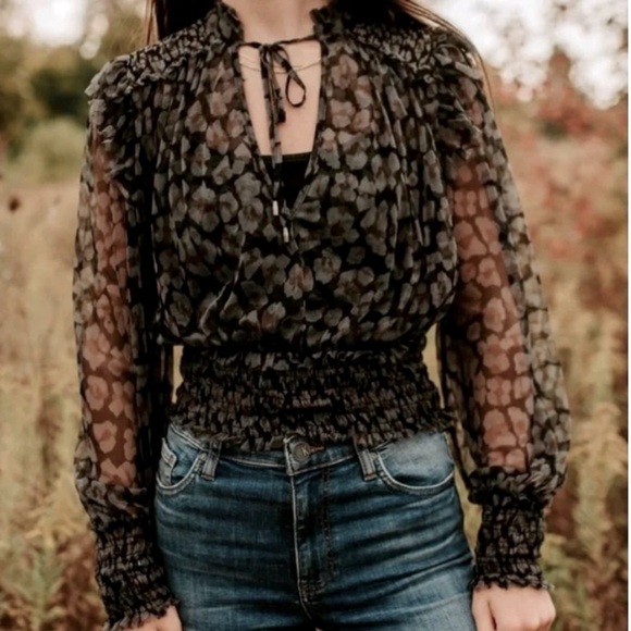 FREE PEOPLE TWYLA SPOTTED PRINT BLOUSE - Size XS - Picture 2 of 13